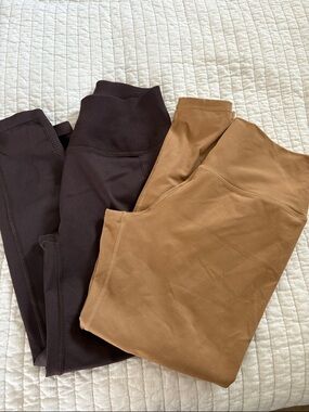 2 pairs of offline by aerie leggings both size large